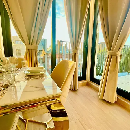 Oneluxstay Near *